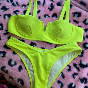 Sunny bunny swim collection size M